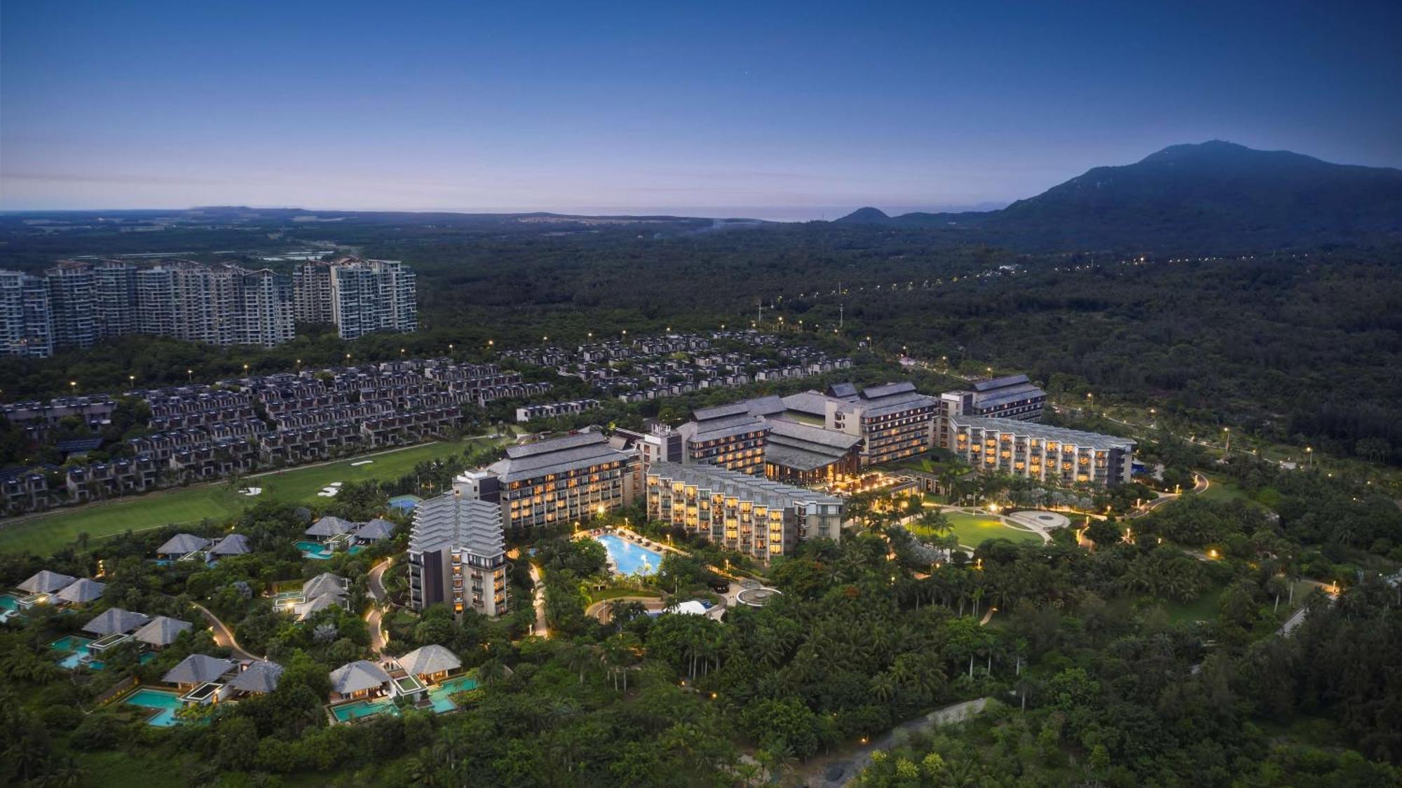 Hilton Wenchang Bagian luar foto